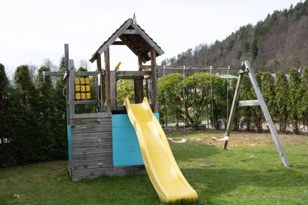 Schoenes Ferienhaus Mit Garten Pörtschach am Wörthersee Εξωτερικό φωτογραφία
